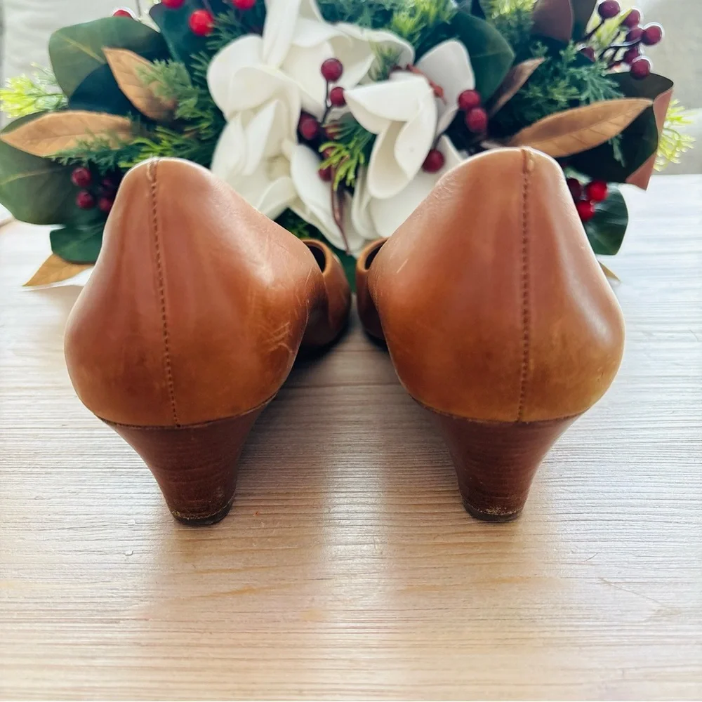 Tory Burch Women’s Tiffy Wedge Pumps Tan and‎ Cream Gold Wedges Size 10M